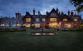 Macdonald Elmers Court Resort